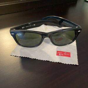 Ray-Ban New Wayfarer Sunglasses
